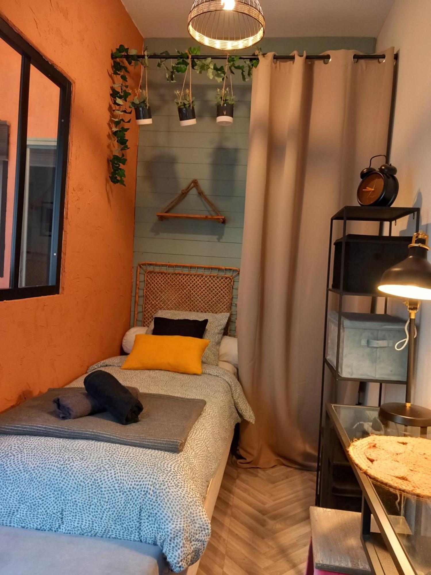 Les Loges Du Theatre Degustation Champagne Offerte Jacuzzi Sauna Jeux Velos Maison Prive 150M2 Historique 14Pers Max Emplacement Exceptionnel Et Chic, 200M De L'Avenue De Champagne, Gare, Musee, Jardins, Restaurations, Toutes Commodites 에페르네이 외부 사진