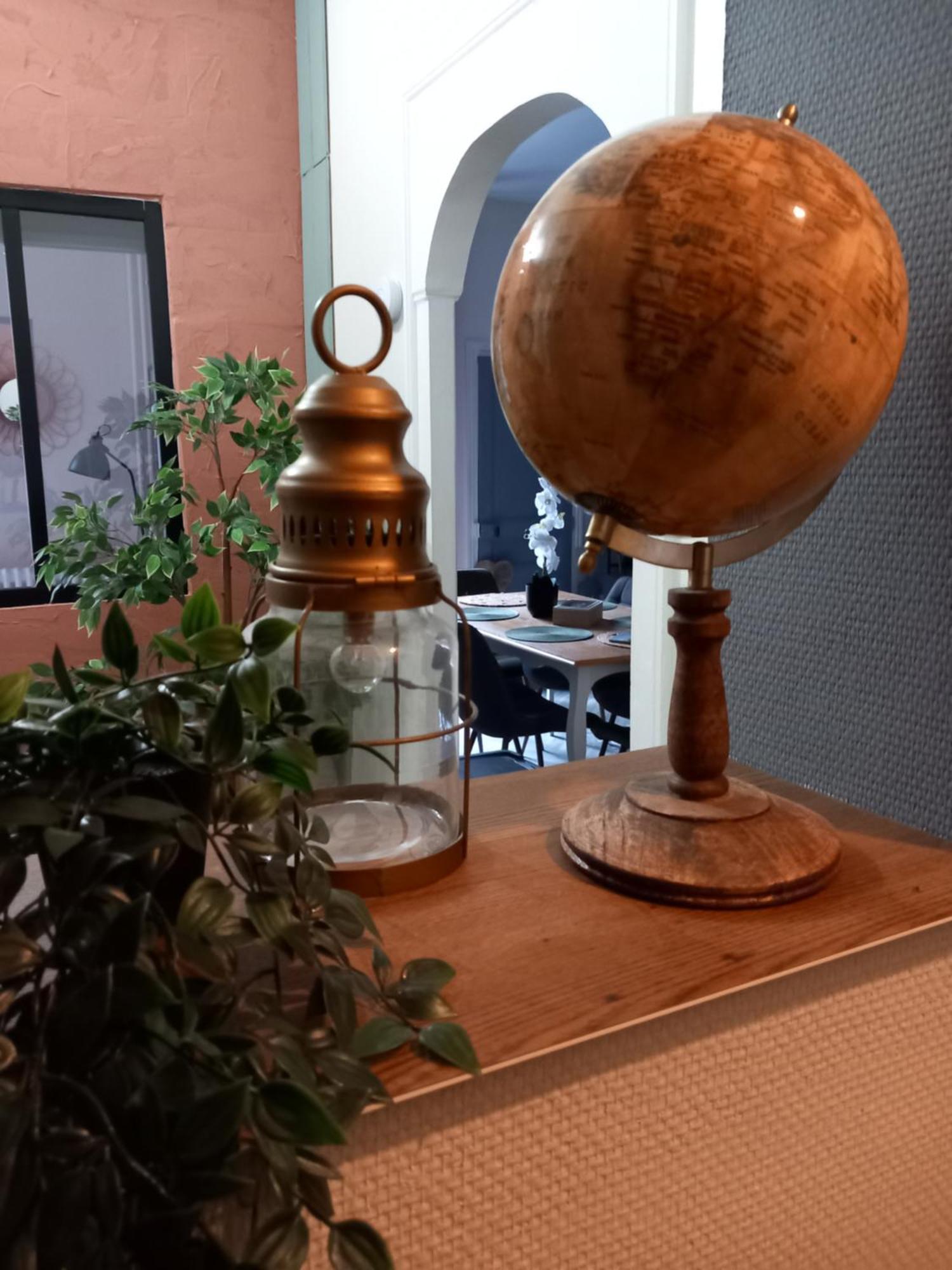 Les Loges Du Theatre Degustation Champagne Offerte Jacuzzi Sauna Jeux Velos Maison Prive 150M2 Historique 14Pers Max Emplacement Exceptionnel Et Chic, 200M De L'Avenue De Champagne, Gare, Musee, Jardins, Restaurations, Toutes Commodites 에페르네이 외부 사진