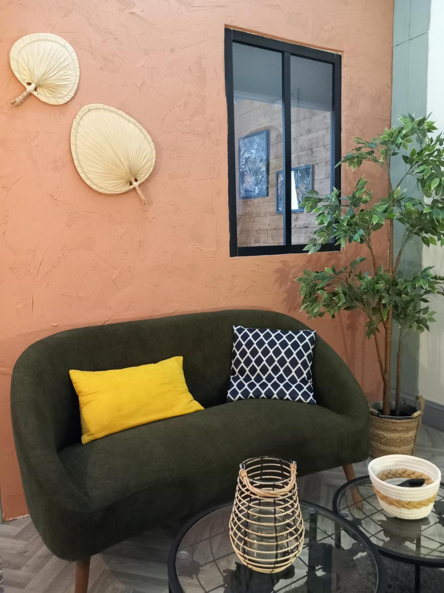 Les Loges Du Theatre Degustation Champagne Offerte Jacuzzi Sauna Jeux Velos Maison Prive 150M2 Historique 14Pers Max Emplacement Exceptionnel Et Chic, 200M De L'Avenue De Champagne, Gare, Musee, Jardins, Restaurations, Toutes Commodites 에페르네이 외부 사진