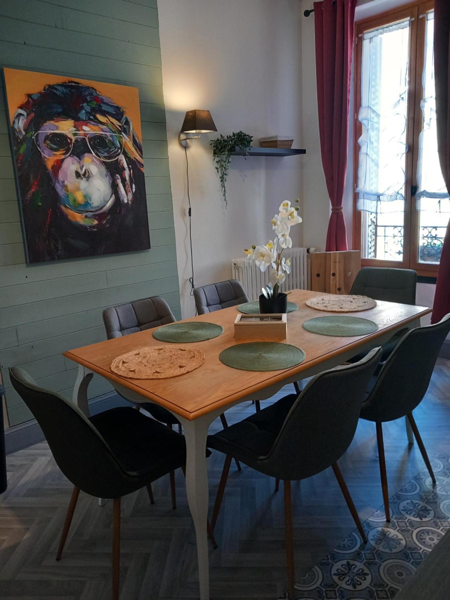 Les Loges Du Theatre Degustation Champagne Offerte Jacuzzi Sauna Jeux Velos Maison Prive 150M2 Historique 14Pers Max Emplacement Exceptionnel Et Chic, 200M De L'Avenue De Champagne, Gare, Musee, Jardins, Restaurations, Toutes Commodites 에페르네이 외부 사진