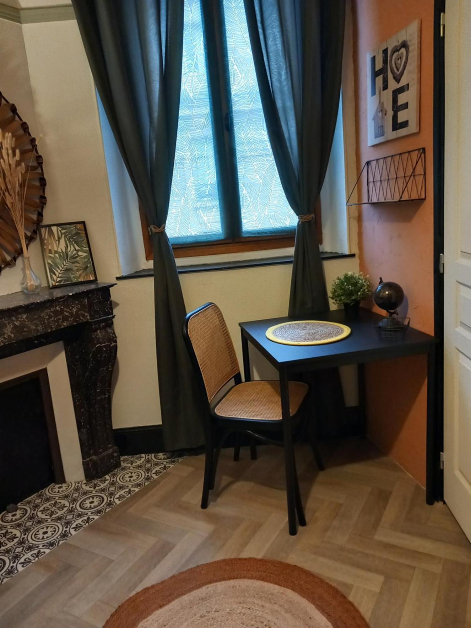 Les Loges Du Theatre Degustation Champagne Offerte Jacuzzi Sauna Jeux Velos Maison Prive 150M2 Historique 14Pers Max Emplacement Exceptionnel Et Chic, 200M De L'Avenue De Champagne, Gare, Musee, Jardins, Restaurations, Toutes Commodites 에페르네이 외부 사진